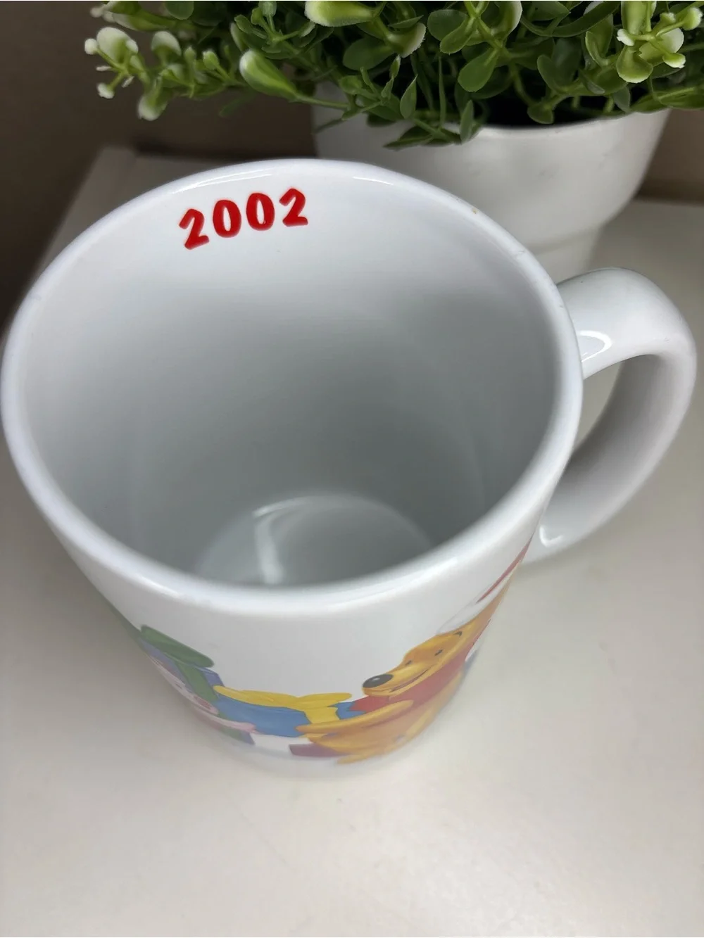 Vintage 2002 Disney Winnie the Pooh Christmas Holiday Mug